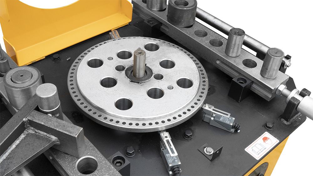 automatyczna-gietarka-do-pretow-metcor-gw42e-7.jpg automatyczna-gietarka-do-pretow-metcor-gw42e-7.jpg